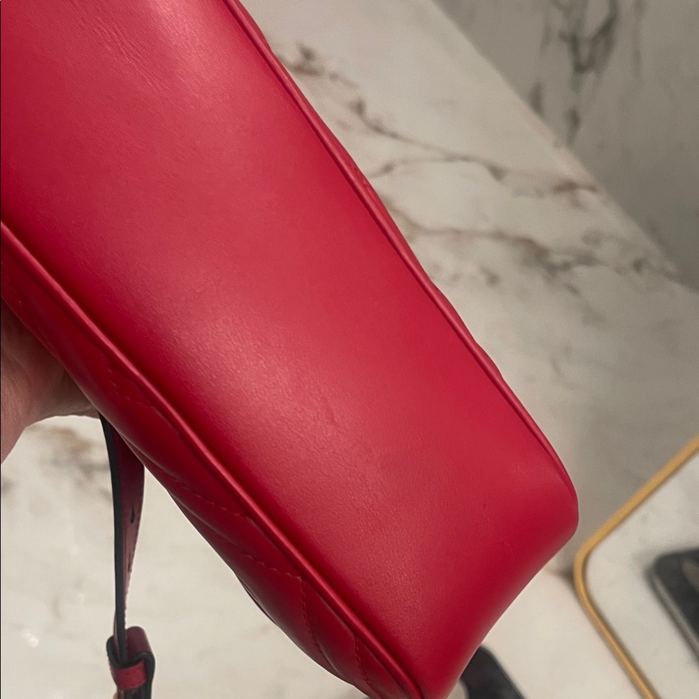 Gucci Red Crossbody Bag with Gold Accents - Picture 9 of 11